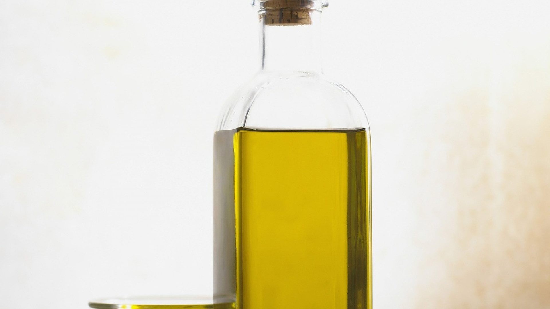 O óleo CBD é o estado de canabidiol mais conhecido e mais utilizado no mercado. Geralmente é consumido como um suplemento dietético.
