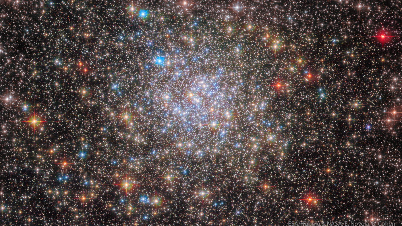 NASA-Spotlight-Star-Cluster-Beauty-Is-Astronomical-Photo-of-the