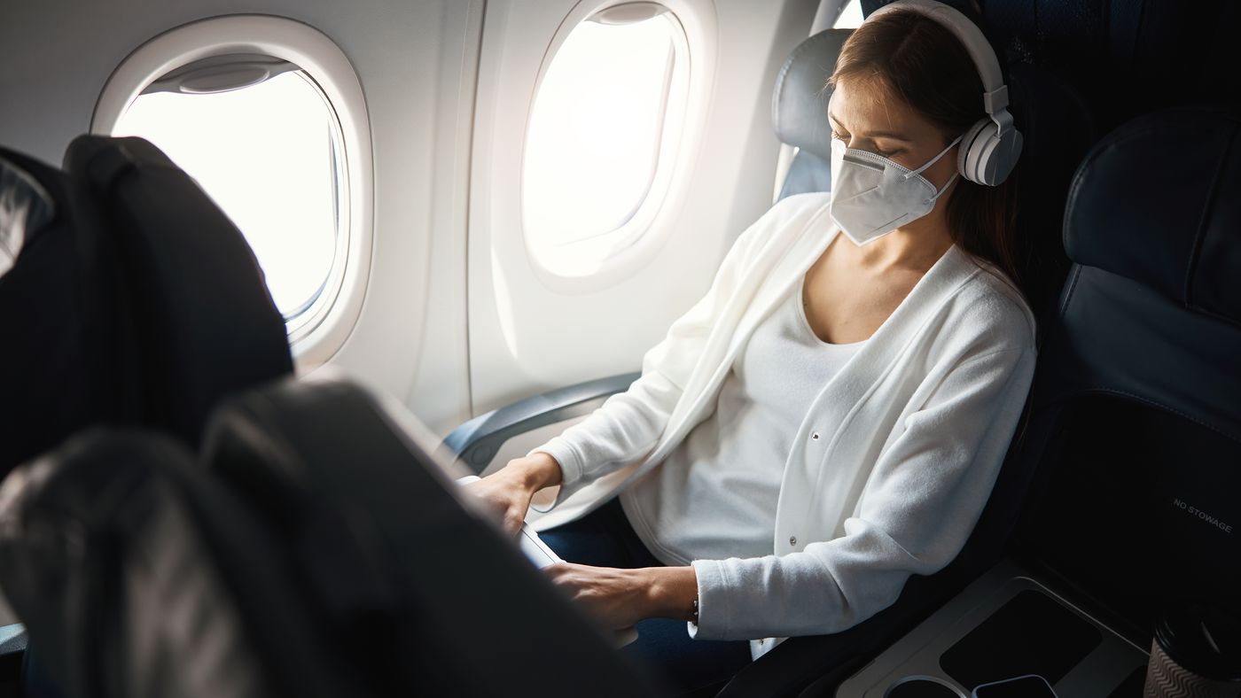 Window-or-aisle-which-seat-on-the-plane-is-safer
